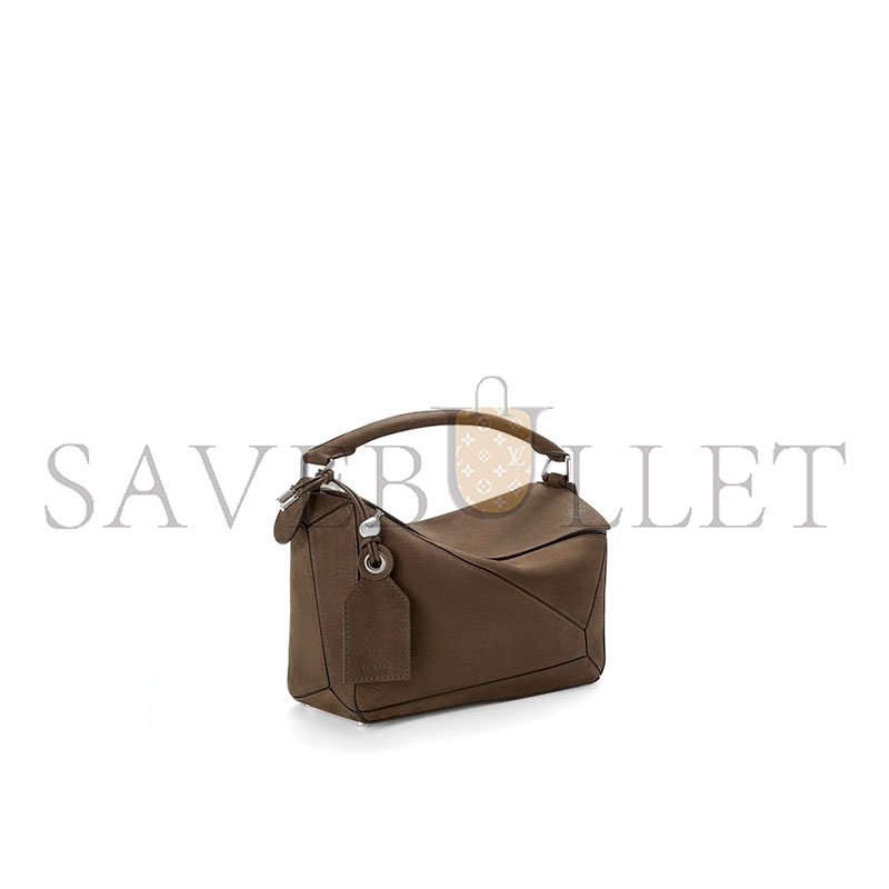 LOEWE SMALL FEATHERLIGHT PUZZLE BAG IN GRAINED NUBUCK A510PLSX03 (24*16.5*10.5cm)